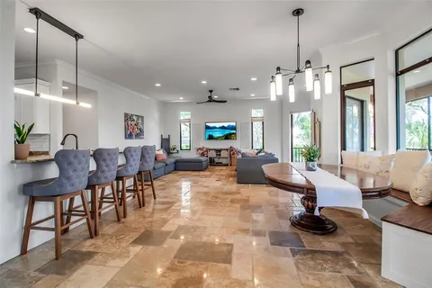 $1,075,000 | 5935 River Forest Circle, Bradenton, FL 34203