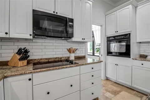 $1,075,000 | 5935 River Forest Circle, Bradenton, FL 34203