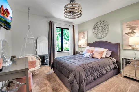 $1,075,000 | 5935 River Forest Circle, Bradenton, FL 34203