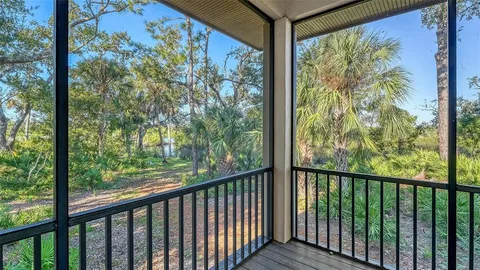 $1,075,000 | 5935 River Forest Circle, Bradenton, FL 34203