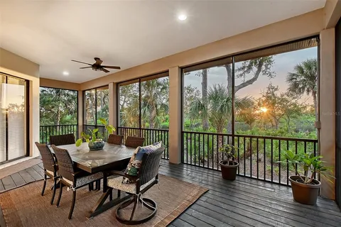 $1,075,000 | 5935 River Forest Circle, Bradenton, FL 34203