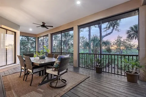 $1,075,000 | 5935 River Forest Circle, Bradenton, FL 34203
