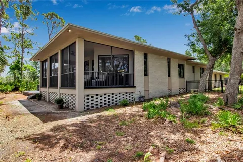 $1,075,000 | 5935 River Forest Circle, Bradenton, FL 34203