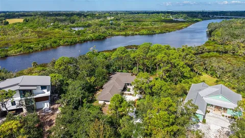 $1,075,000 | 5935 River Forest Circle, Bradenton, FL 34203