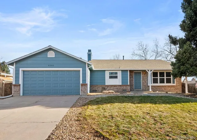 $459,500 | 4382 South Bahama Way, Aurora, CO 80015