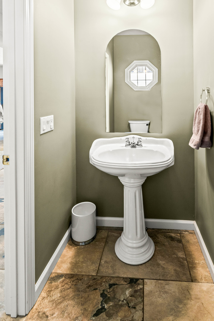 3121 Auburn Road Bloomington, IL 61704 - Photo 26 of 49 Gallery Image 26