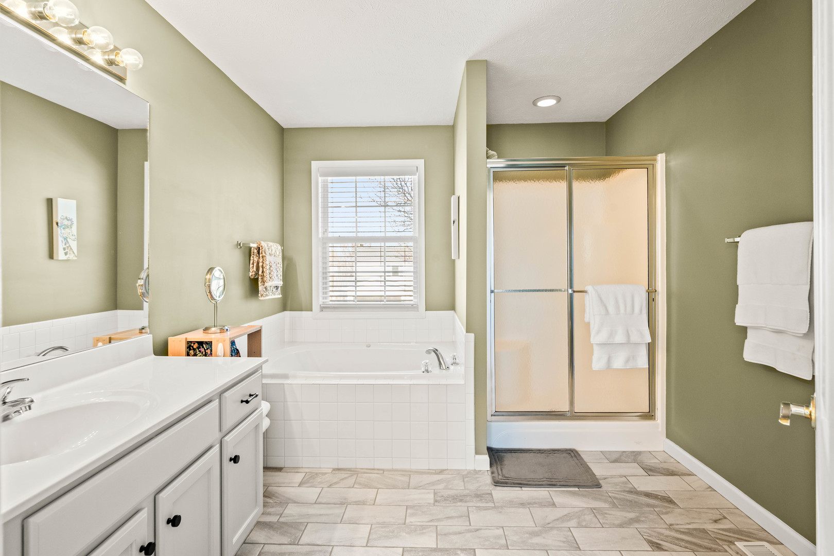 3121 Auburn Road Bloomington, IL 61704 - Photo 35 of 49 Gallery Image 35