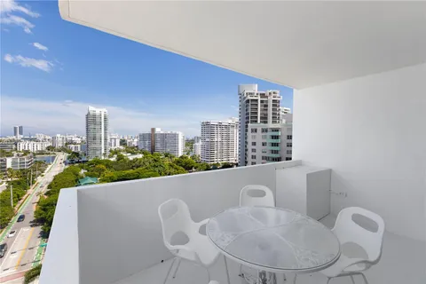 $890,000 | 3 Island Avenue, Unit 15C, Miami Beach, FL 33139