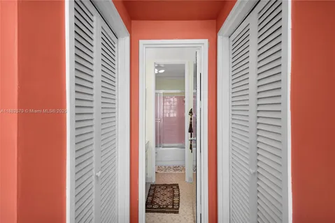 $890,000 | 3 Island Avenue, Unit 15C, Miami Beach, FL 33139