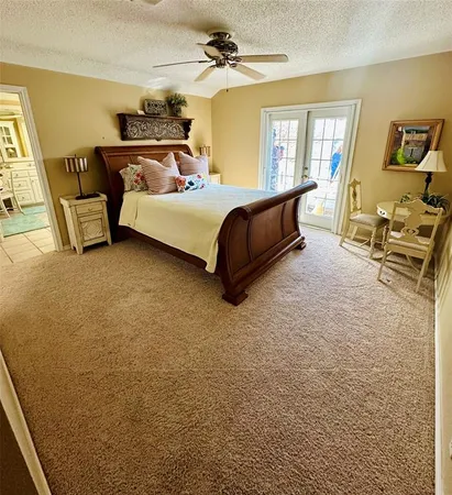 $790,000 | 203 Kiowa Drive West, Lake Kiowa, TX 76240