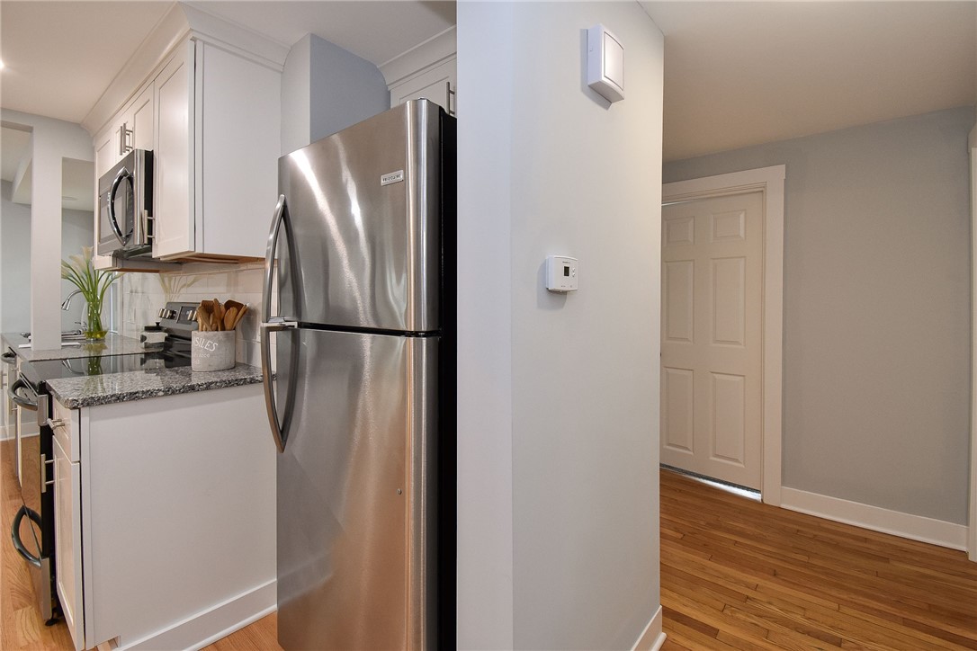 50 Loring Road Warwick, RI 02889 - Photo 14 of 48