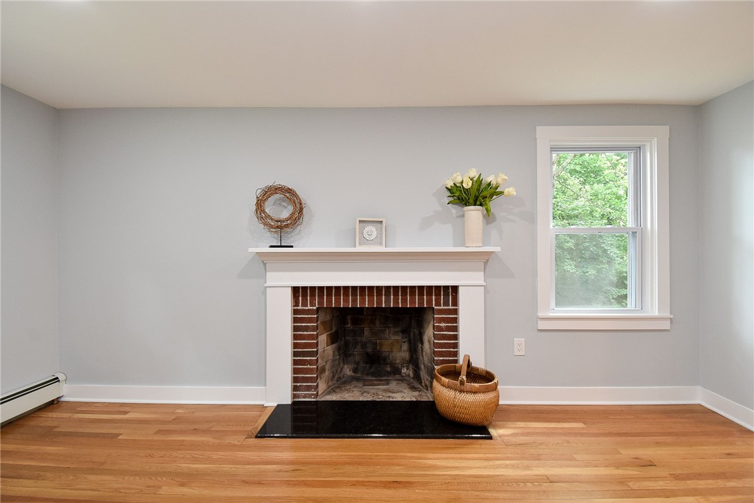 50 Loring Road Warwick, RI 02889 - Photo 18 of 48