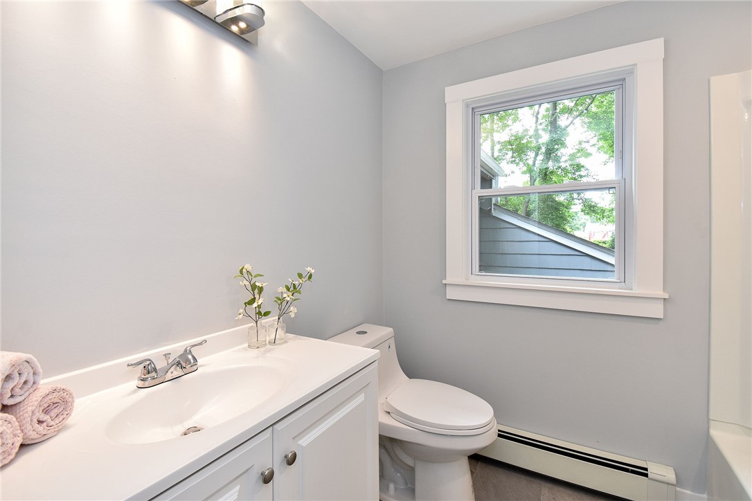 50 Loring Road Warwick, RI 02889 - Photo 22 of 48