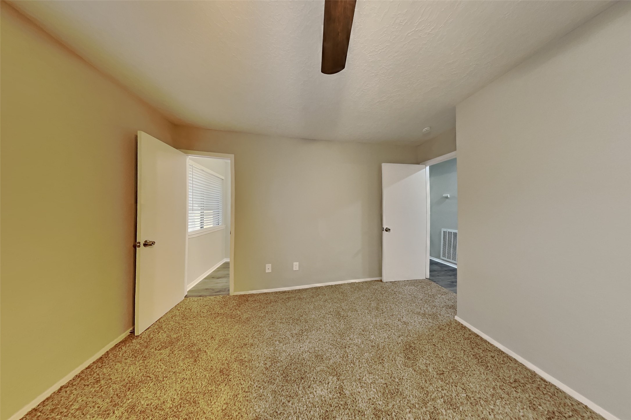 26 Pinewood Forest Court Spring, TX 77381 - Photo 8 of 18