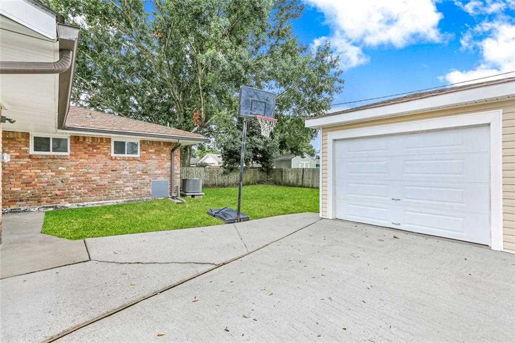 3916 Green Acres Road Metairie, LA 70003 - Photo 10 of 11