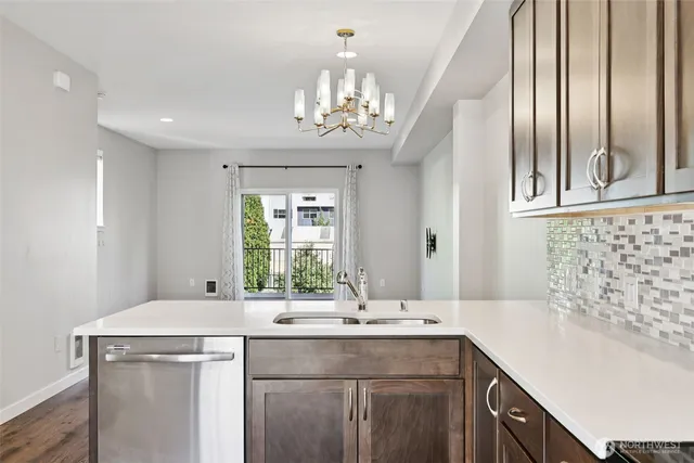 $599,000 | 19403 7th Avenue West, Unit C1, Lynnwood, WA 98036