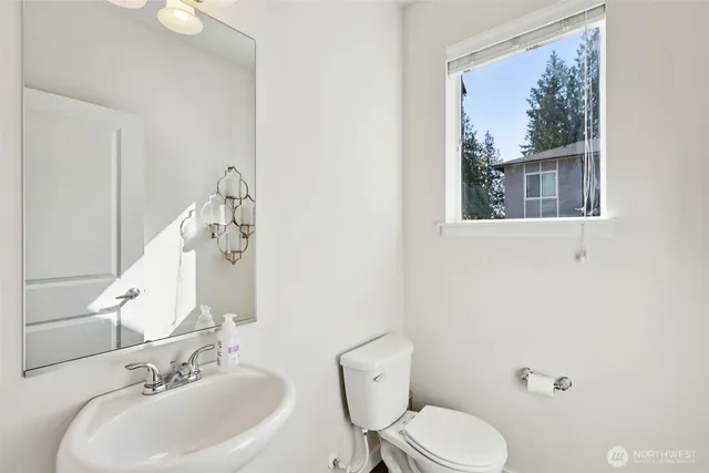 $599,000 | 19403 7th Avenue West, Unit C1, Lynnwood, WA 98036