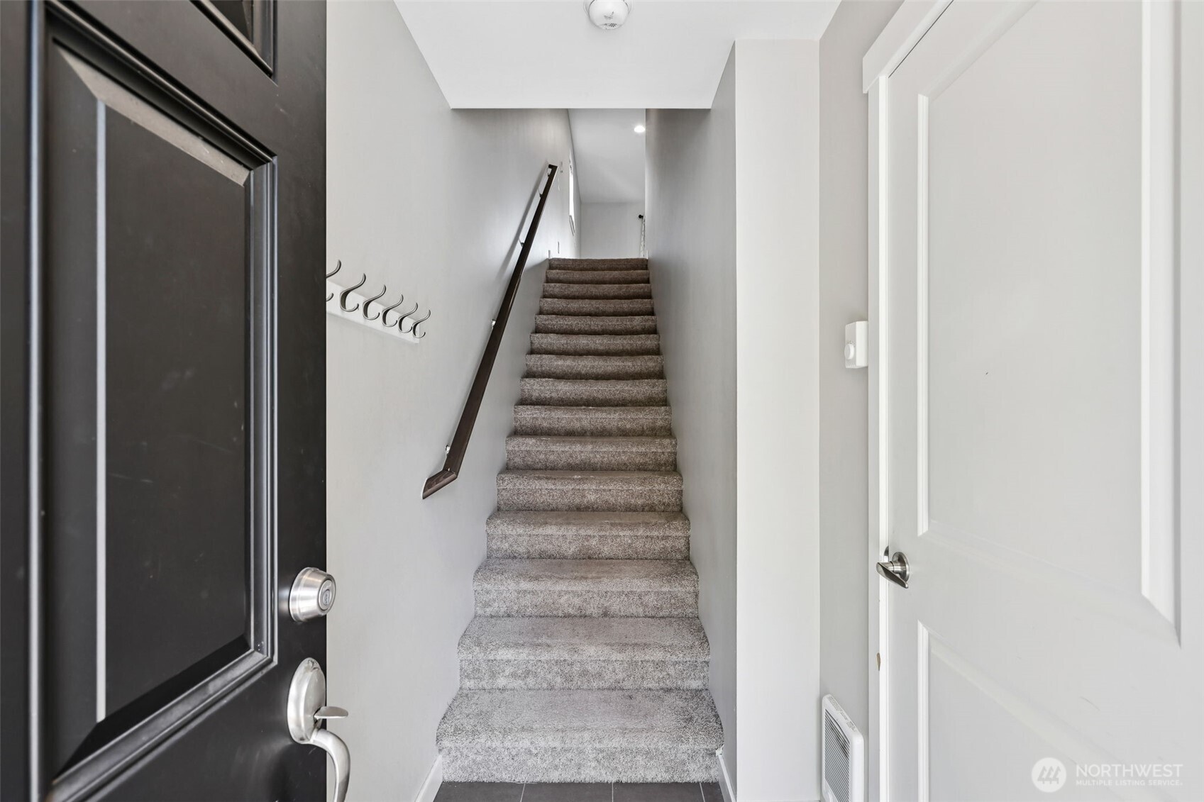 19403 7th Avenue West, Unit C1 Lynnwood, WA 98036 - Photo 9 of 40