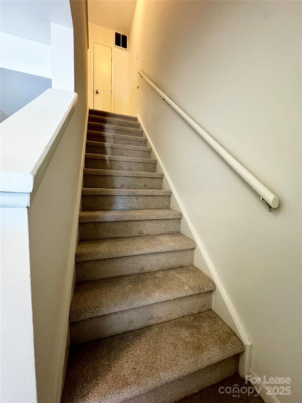 6102 Heath Ridge Court Charlotte, NC 28210 - Photo 10 of 23 a view of entryway