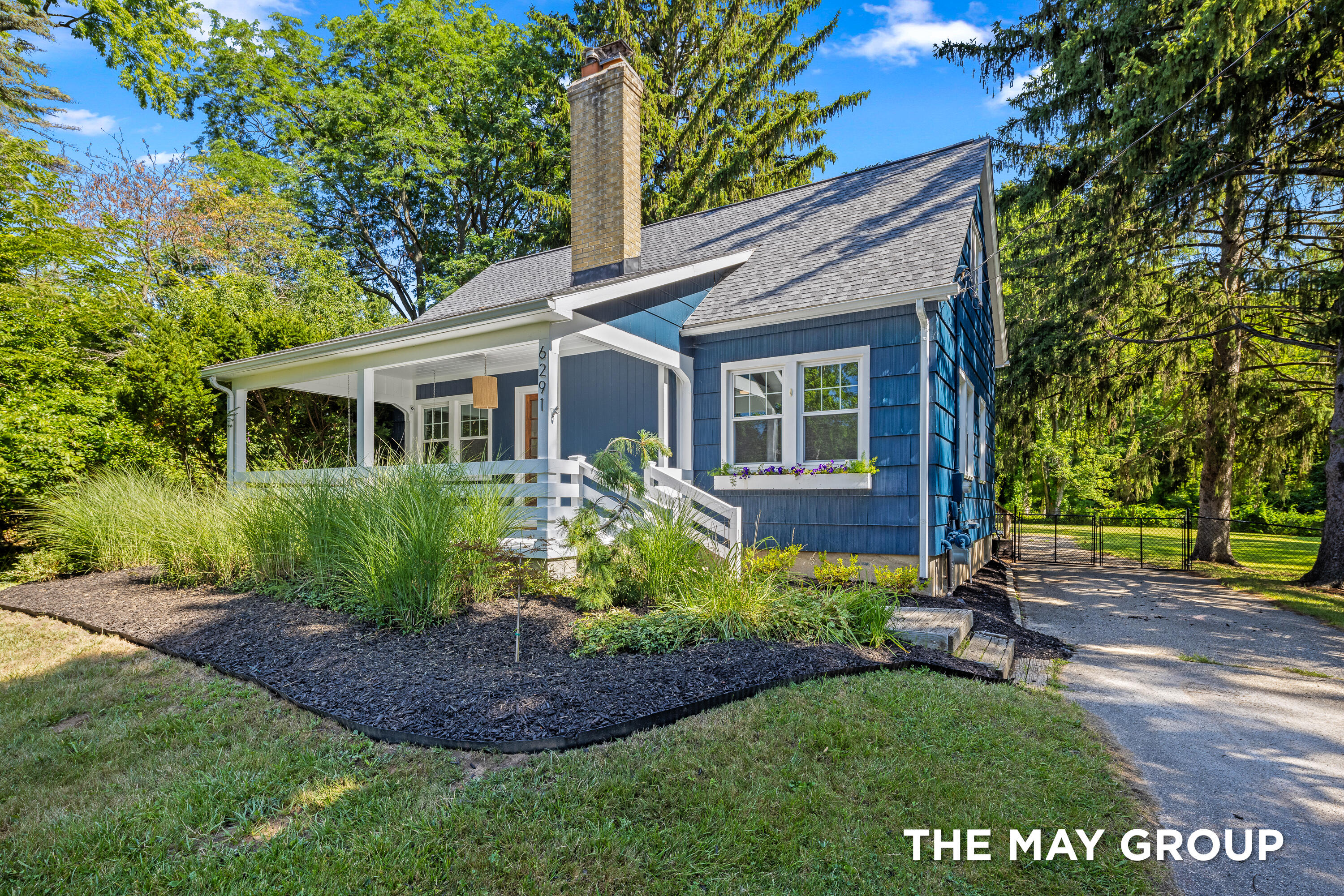 6291 Cascade Road Southeast Grand Rapids, MI 49546 - Photo 2 of 59 Front Exterior