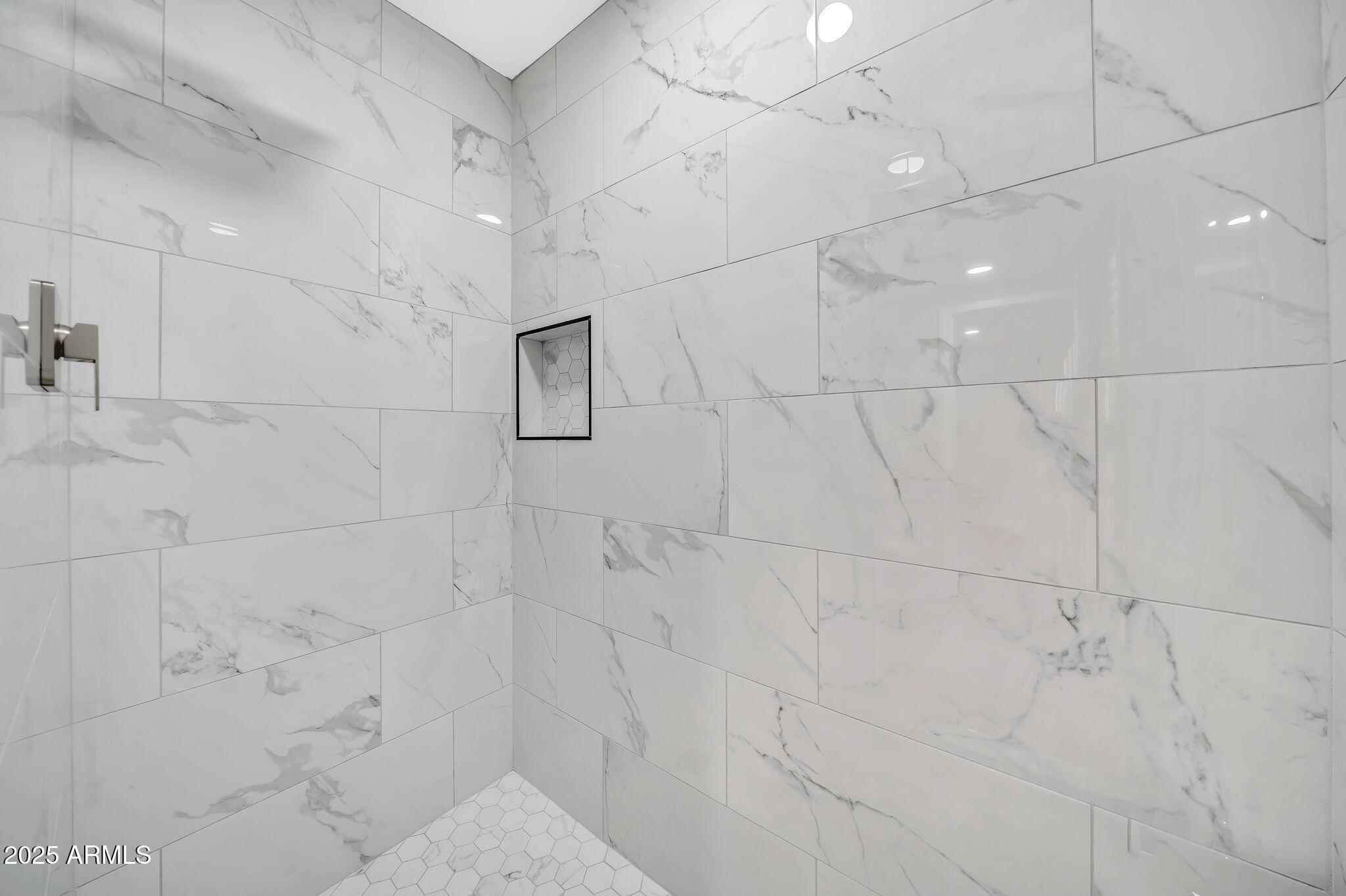 1214 East Butler Drive Phoenix, AZ 85020 - Photo 19 of 49 1214 E Butler Dr-18