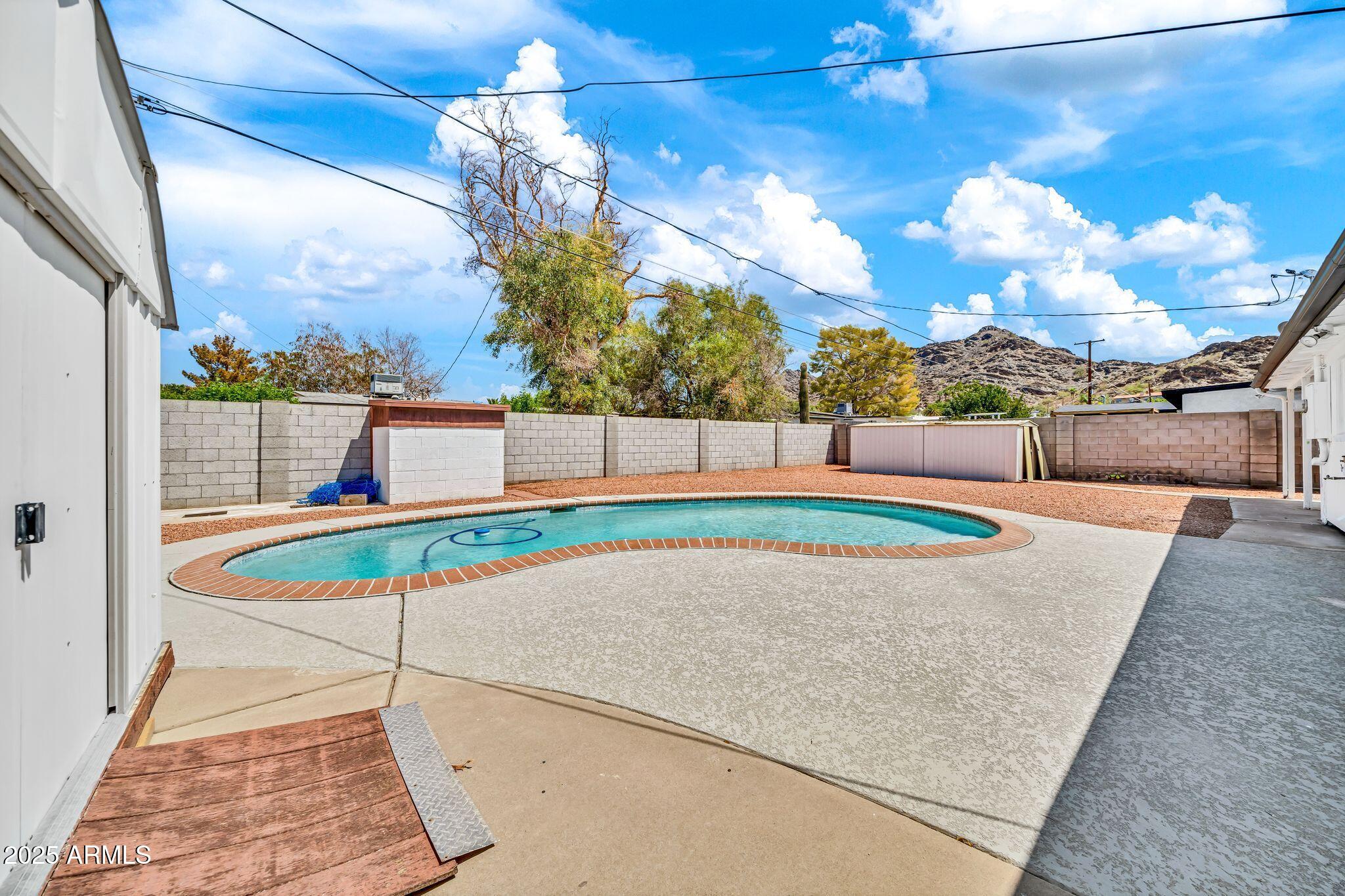 1214 East Butler Drive Phoenix, AZ 85020 - Photo 32 of 49 1214 E Butler Dr-35