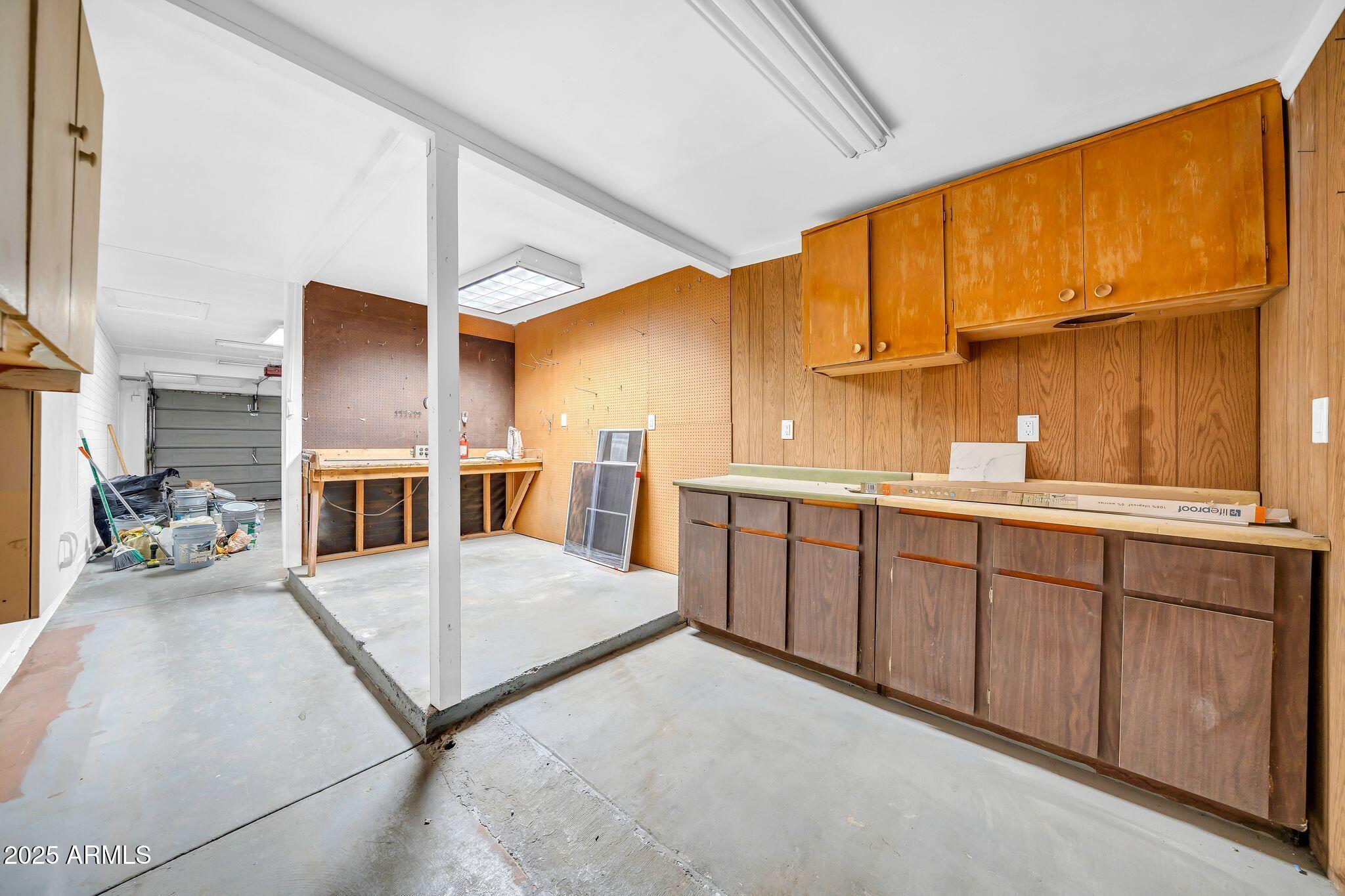 1214 East Butler Drive Phoenix, AZ 85020 - Photo 43 of 49 1214 E Butler Dr-30