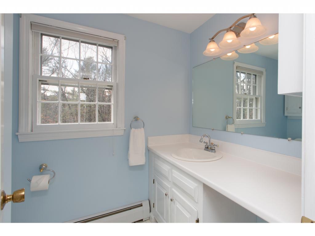 319 Boston Post Road Amherst, NH 03031 - Photo 18 of 30