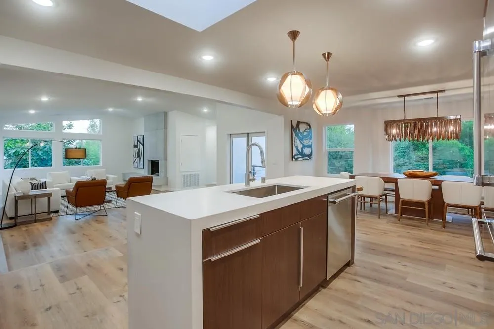 458 Avenida Adobe Escondido, CA 92029 - Photo 10 of 59