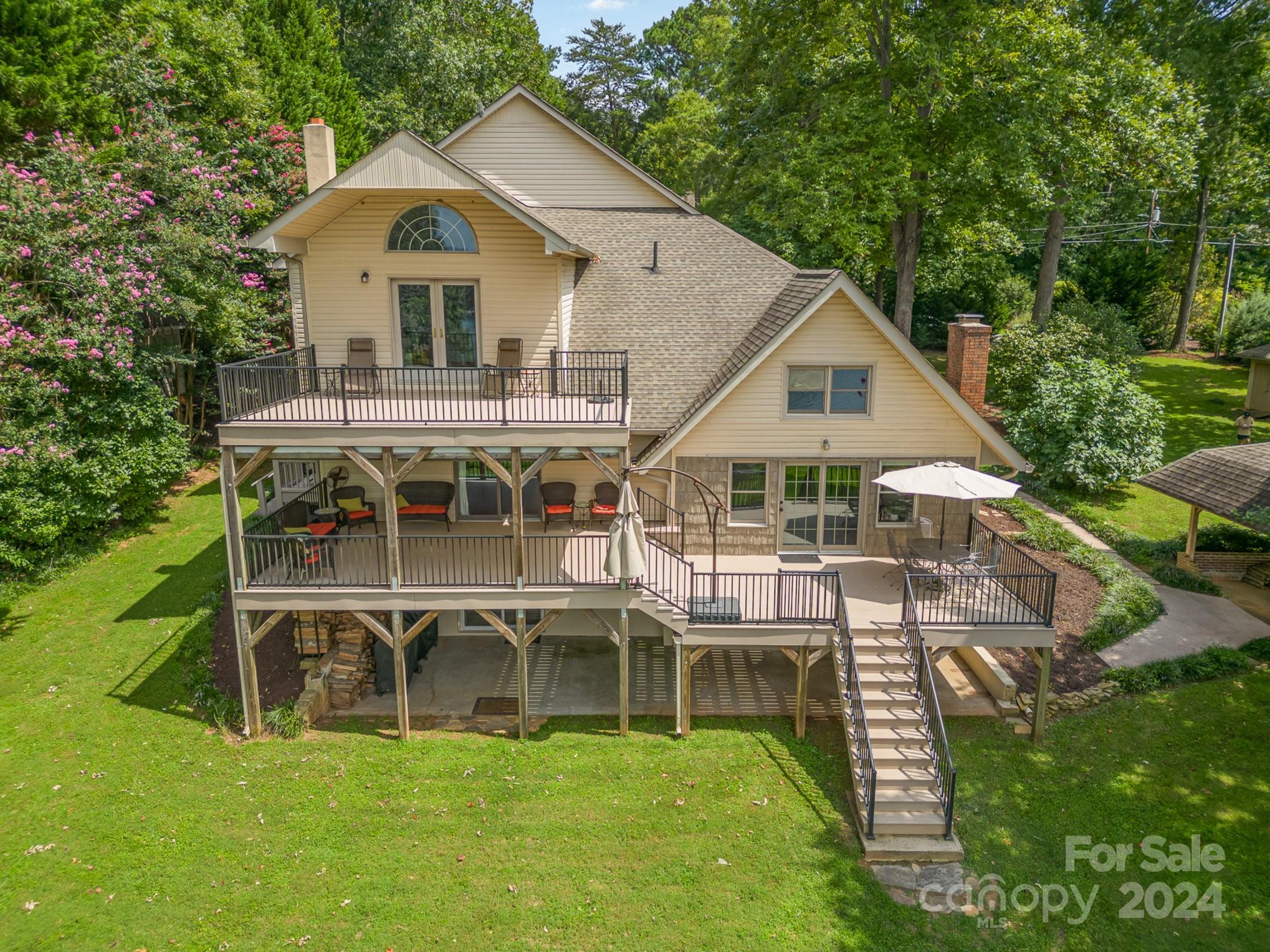 7707 Dellinger Road Denver, NC 28037 - Photo 3 of 46 a view of a house with a yard