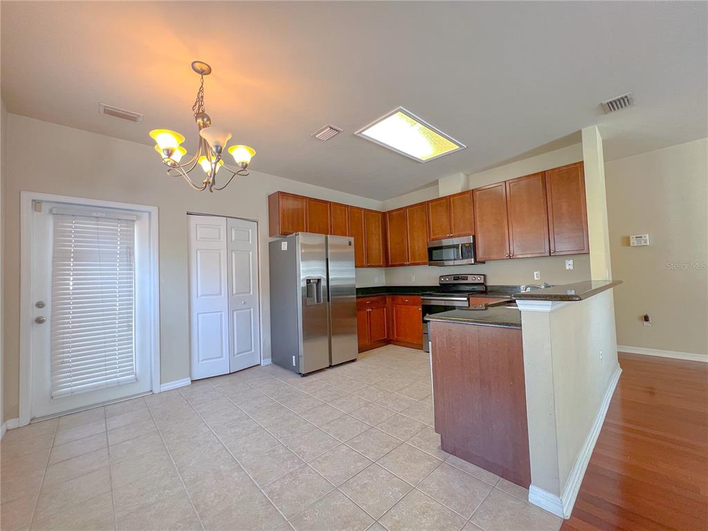 8166 Southwest 74th Lane Gainesville, FL 32608 - Photo 4 of 14