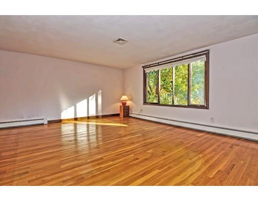 9 Stonybrook Road Walpole, MA 02071 - Photo 12 of 28