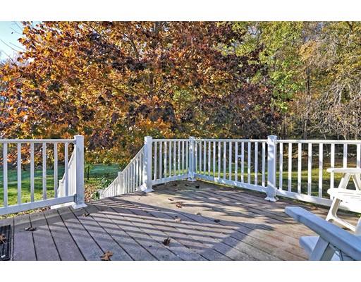 9 Stonybrook Road Walpole, MA 02071 - Photo 4 of 28