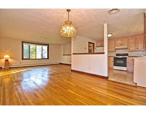9 Stonybrook Road Walpole, MA 02071 - Photo 7 of 28