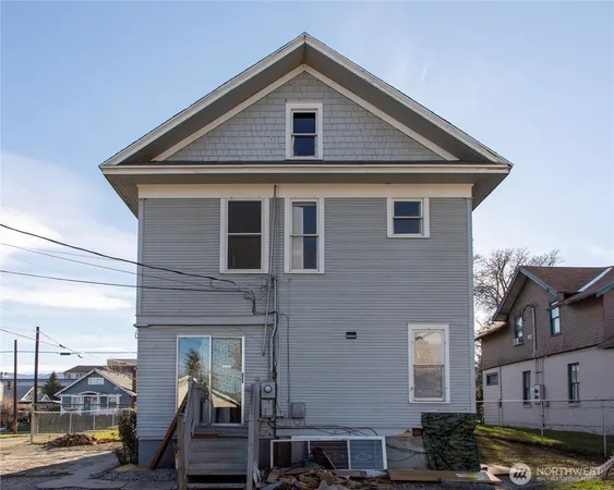 $440,000 | 412 Palouse Street, Wenatchee, WA 98801