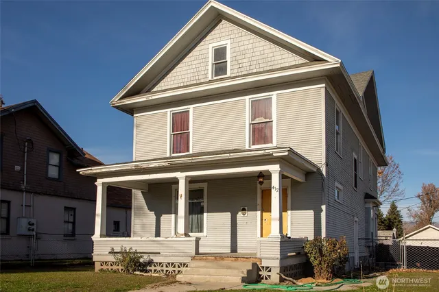 $440,000 | 412 Palouse Street, Wenatchee, WA 98801