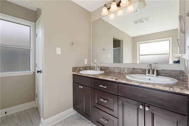 $284,000 | 101 Nicole Drive, Laplace, LA 70068