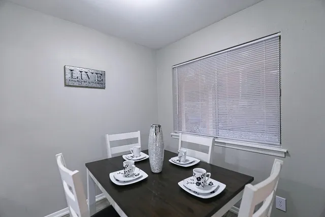 $989 | 8100 North Mopac Expressway, Unit 5122, Austin, TX 78759