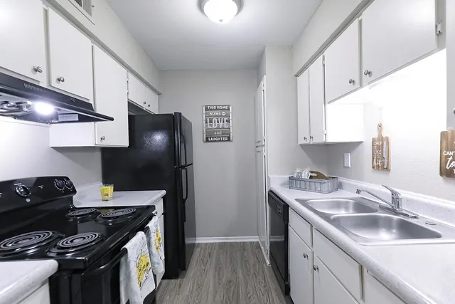 $989 | 8100 North Mopac Expressway, Unit 5122, Austin, TX 78759