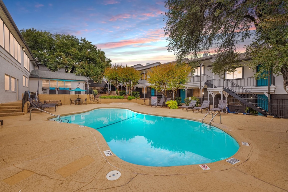 8100 North Mopac Expressway, Unit 5122 Austin, TX 78759 - Photo 8 of 28 a view of a swimming pool with outdoor seating