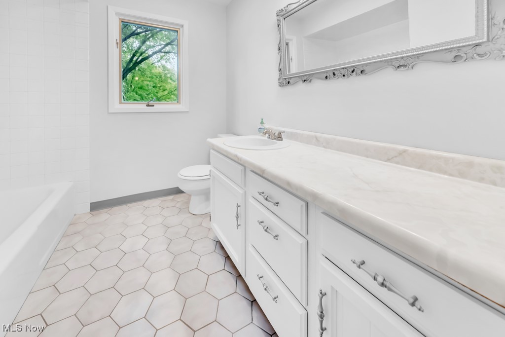 9159 Cedar Road Chesterland, OH 44026 - Photo 18 of 34 Gallery Image 18