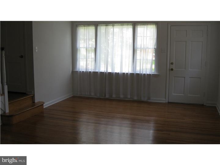232 Wayne Avenue Springfield, PA 19064 - Photo 2 of 16