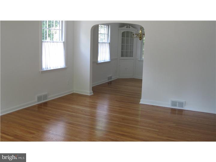 232 Wayne Avenue Springfield, PA 19064 - Photo 3 of 16