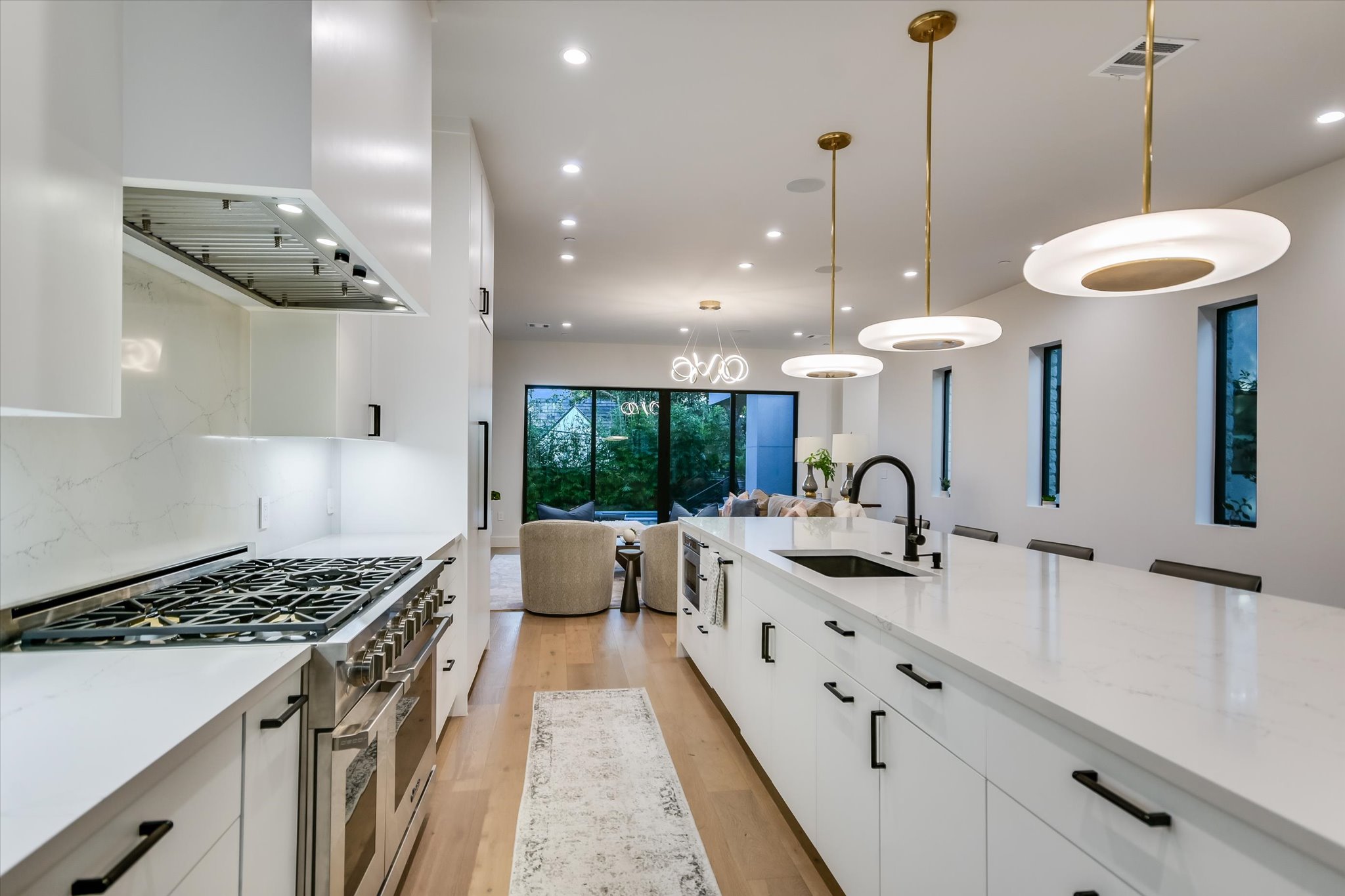 403 Ridgewood Road Austin, TX 78746 - Photo 10 of 32 Gallery Image 10