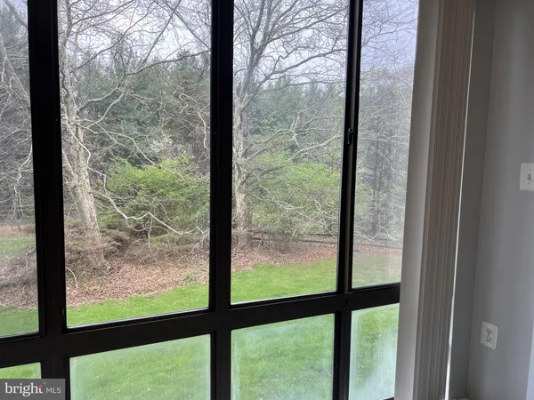 $2,150 | 8141 Needwood Road, Unit 102, Derwood, MD 20855