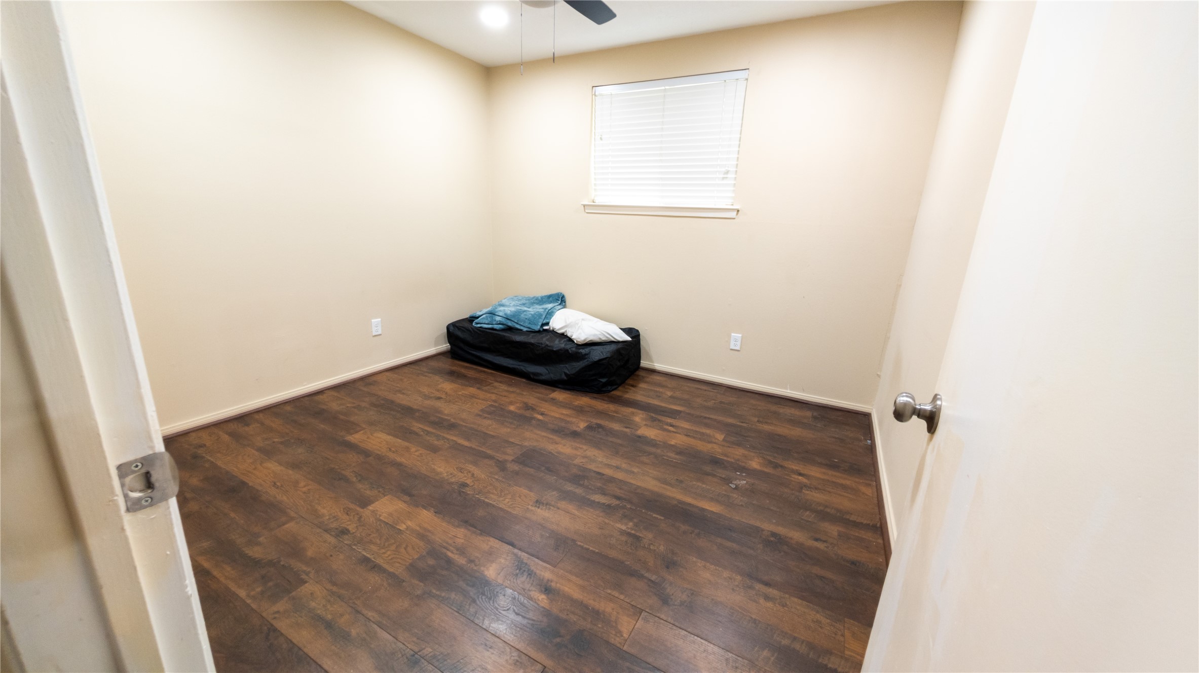 1915 Westlake Road Houston, TX 77062 - Photo 18 of 24 Secondary Bedroom 3