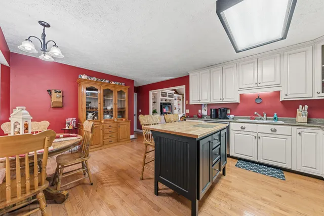 $429,900 | 2862 Hillcrest Drive, Centerville, TN 37033