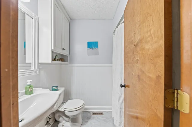 $429,900 | 2862 Hillcrest Drive, Centerville, TN 37033