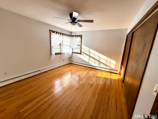 $2,900 | 27 White Oak Road, Shelton, CT 06484