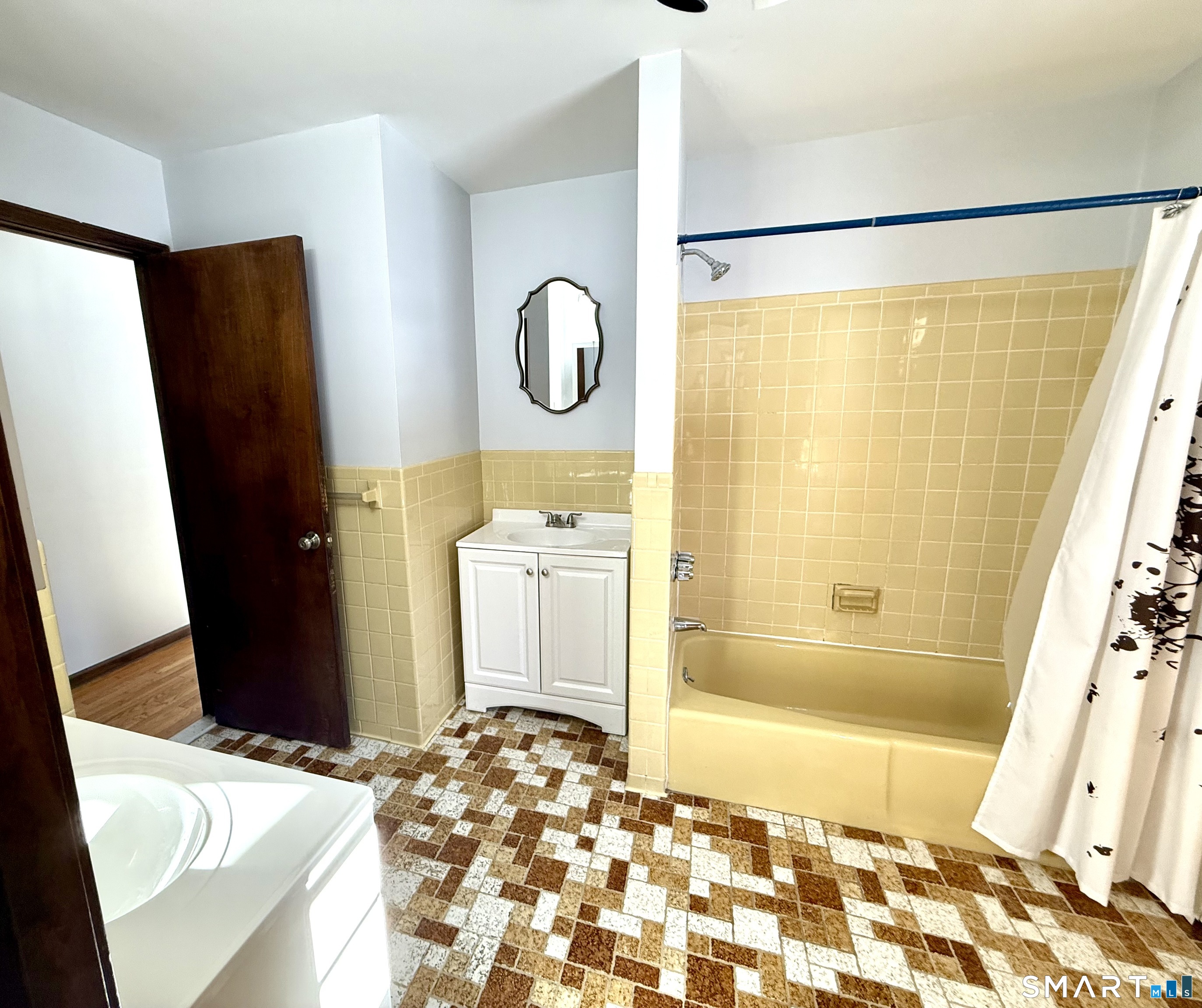 27 White Oak Road Shelton, CT 06484 - Photo 18 of 29